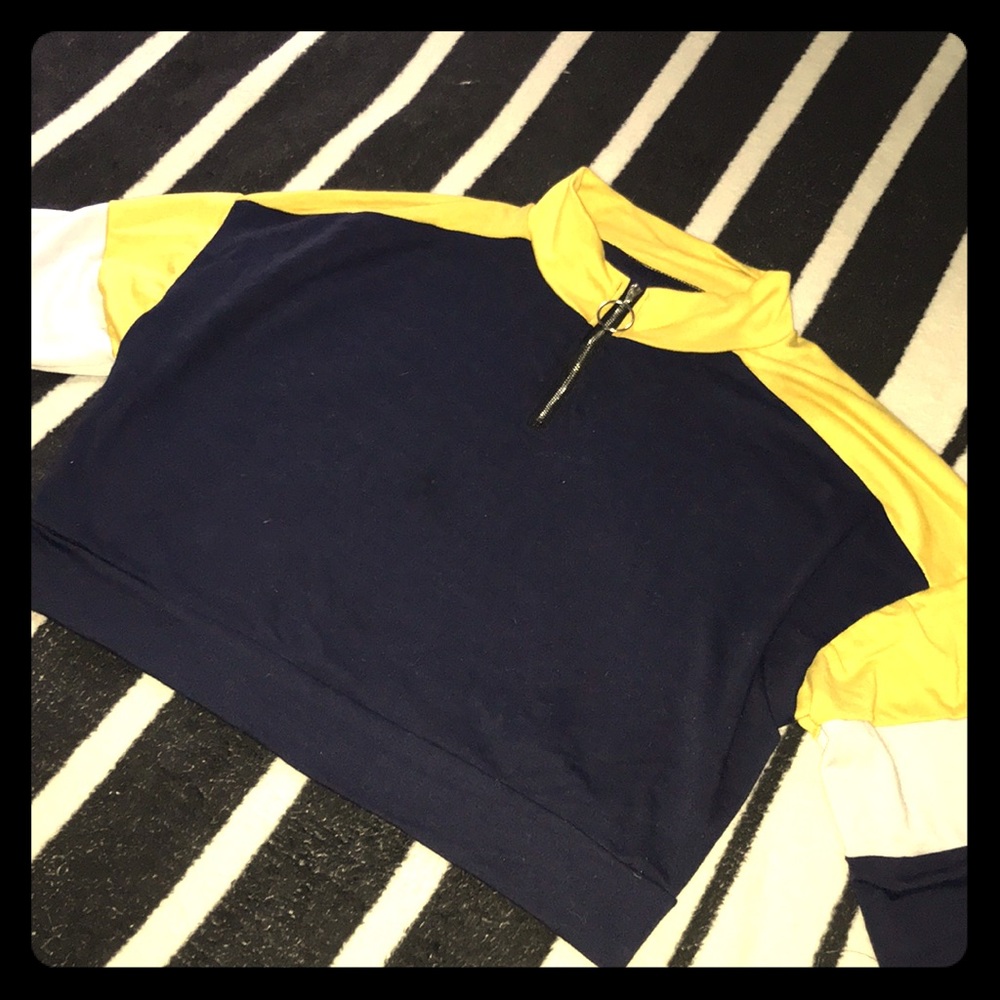 Cropped quarter zip